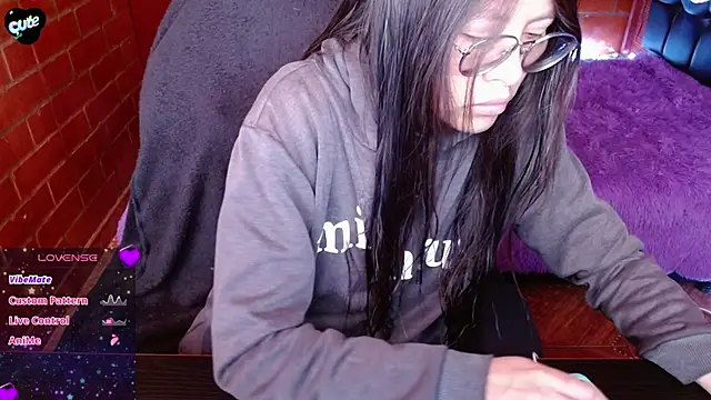 MidoriQuiinn online show from 04/08/26, 04:19