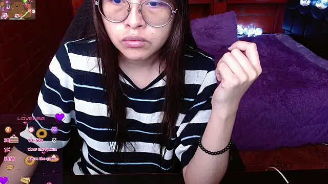 MidoriQuiinn online show from 05/27/26, 04:14