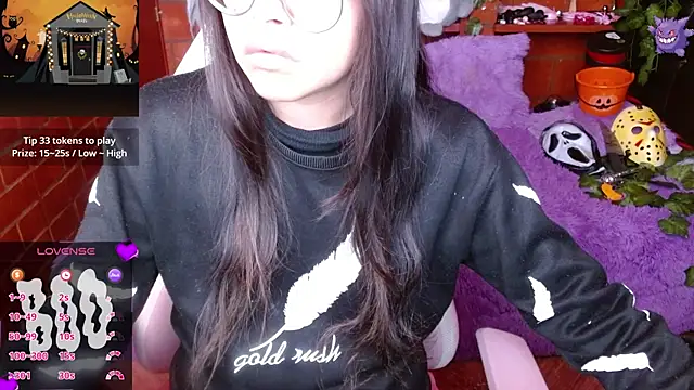 MidoriQuiinn online show from 10/13/25, 01:56