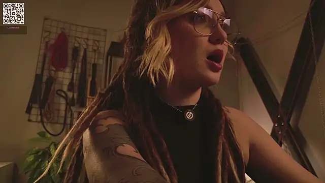 Snapshot of VortexProject chatting on 11/28/25, 01:11 VortexProject online show from 11/28/25, 01:11