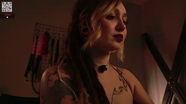 Snapshot of VortexProject chatting on 11/11/25, 01:28 VortexProject online show from 11/11/25, 01:28