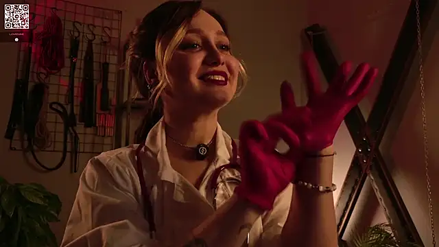 Snapshot of VortexProject chatting on 11/21/25, 01:32 VortexProject online show from 11/21/25, 01:32