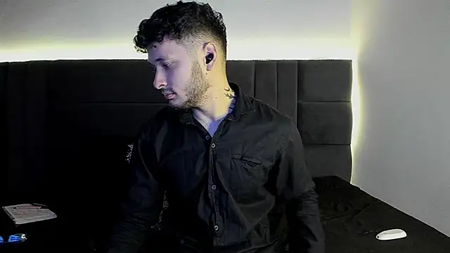 alejandro  2 online show from 09/19/25, 04:00