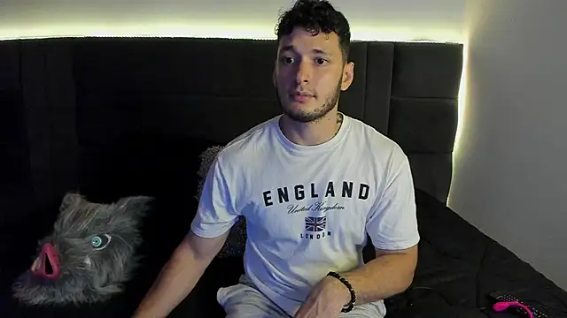 alejandro  2 online show from 10/15/25, 04:26