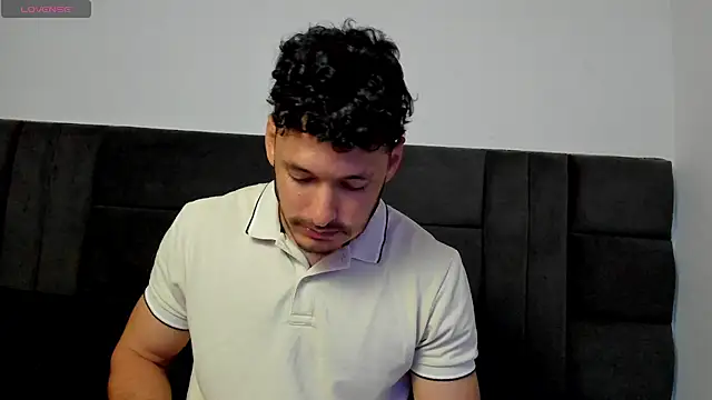 alejandro  2 online show from 05/31/26, 06:09