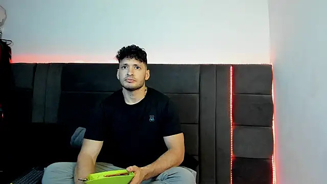 Snapshot of alejandro__2 chatting on 01/31/26, 07:12 alejandro 2 online show from 01/31/26, 07:12