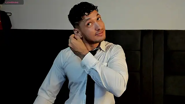 alejandro  2 online show from 04/29/26, 06:14