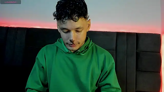 alejandro  2 online show from 06/03/26, 01:23