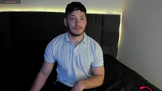 alejandro  2 online show from 10/14/25, 03:34