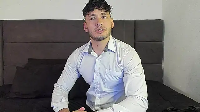 Snapshot of alejandro__2 chatting on 01/16/26, 06:01 alejandro 2 online show from 01/16/26, 06:01