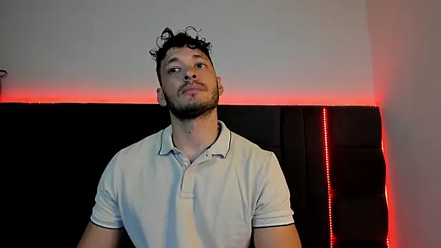 Snapshot of alejandro__2 chatting on 02/09/26, 03:54 alejandro 2 online show from 02/09/26, 03:54