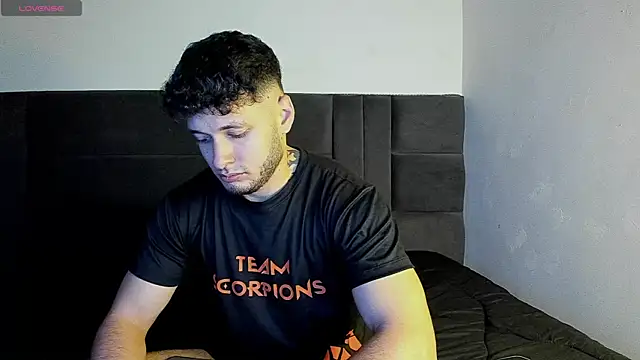 alejandro  2 online show from 11/07/25, 07:40