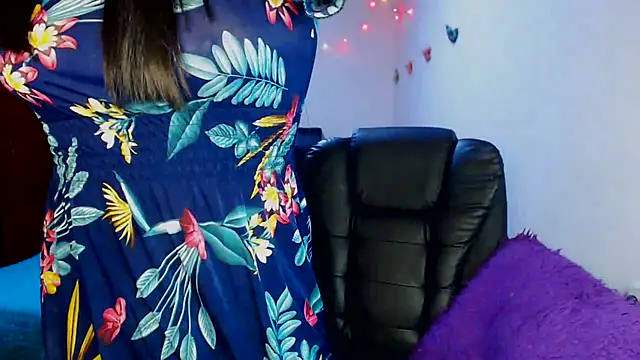 sahtlove1 online show from 11/26/25, 01:49