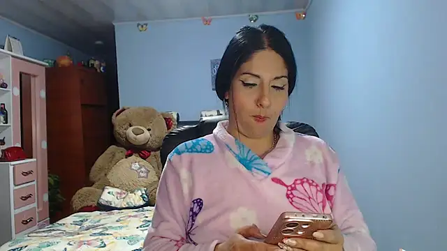 Snapshot of sahtlove1 chatting on 02/27/26, 02:56 sahtlove1 online show from 02/27/26, 02:56