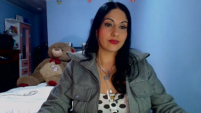 sahtlove1 online show from 05/05/26, 03:59