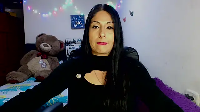 sahtlove1 online show from 11/10/25, 11:21