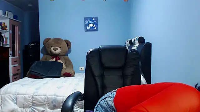sahtlove1 online show from 05/17/26, 04:40