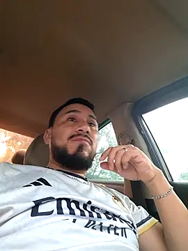 Snapshot of Eumanzor chatting on 06/15/26, 12:27 Eumanzor online show from 06/15/26, 12:27
