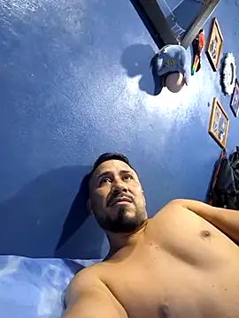 Eumanzor online show from 04/14/26, 01:32