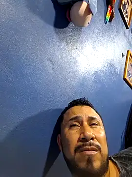 Snapshot of Eumanzor chatting on 03/02/26, 02:01 Eumanzor online show from 03/02/26, 02:01