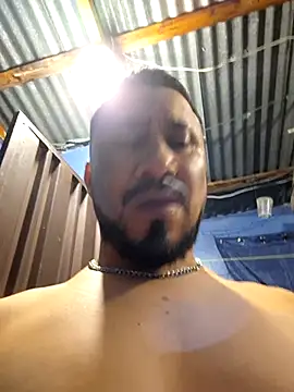 Snapshot of Eumanzor chatting on 02/17/26, 02:31 Eumanzor online show from 02/17/26, 02:31