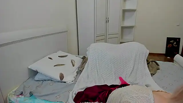 aminalive online show from 11/28/25, 06:19