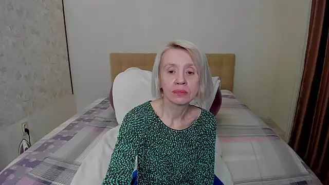 aminalive online show from 09/19/25, 04:33