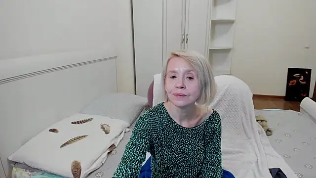 aminalive online show from 12/03/25, 07:02