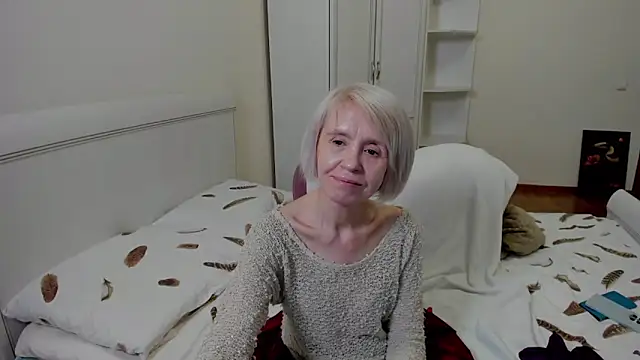 aminalive online show from 10/30/25, 06:49