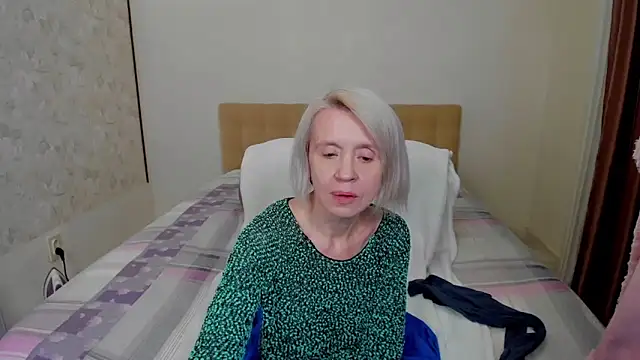 aminalive online show from 09/26/25, 04:58