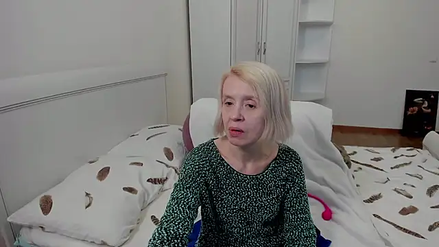 aminalive online show from 10/08/25, 08:16