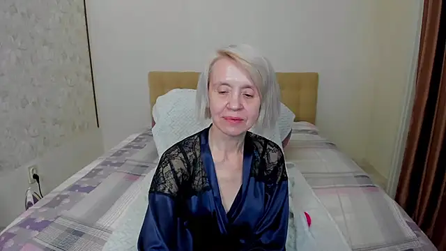 aminalive online show from 09/18/25, 04:43
