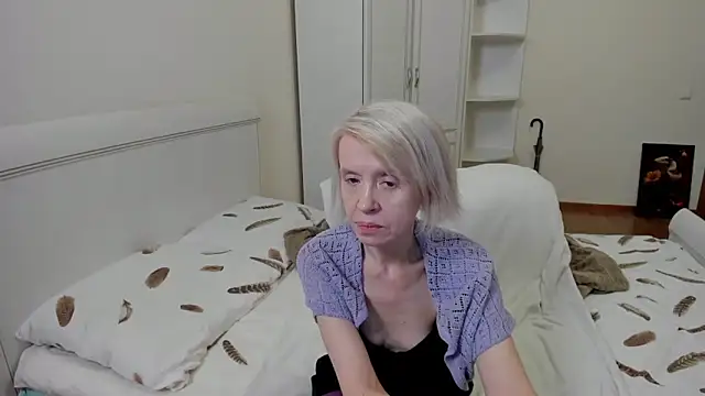 aminalive online show from 11/04/25, 08:45