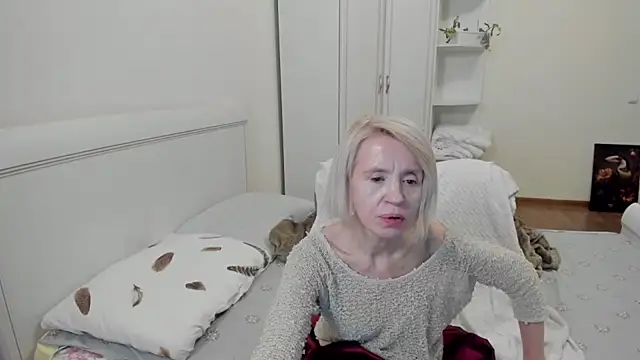 aminalive online show from 12/13/25, 08:04