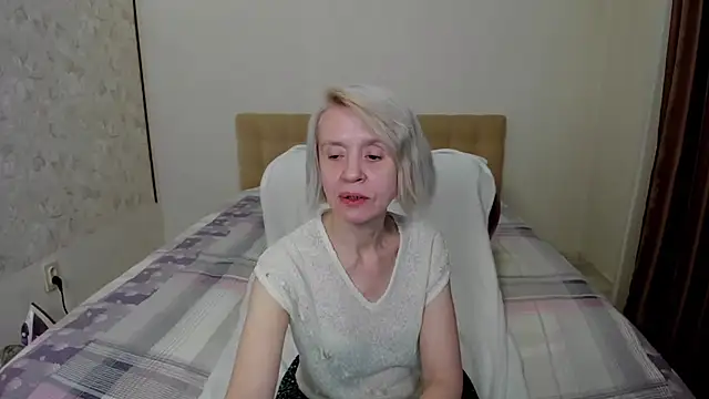 aminalive online show from 09/17/25, 04:31