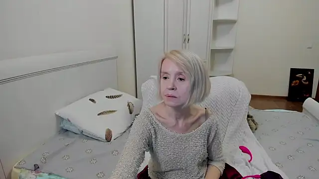 aminalive online show from 12/05/25, 06:39