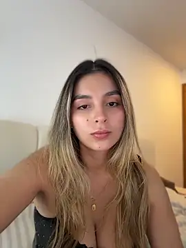 oriana zoeee online show from 05/06/26, 11:53