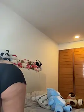 Snapshot of oriana_zoeee chatting on 02/04/26, 08:15 oriana zoeee online show from 02/04/26, 08:15