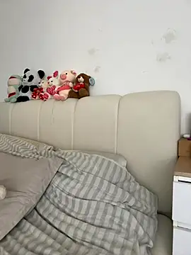 oriana zoeee online show from 11/12/25, 09:51