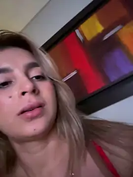 Snapshot of oriana_zoeee chatting on 12/25/24, 05:26 oriana zoeee online show from 12/25/24, 05:26