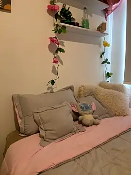 oriana zoeee online show from 11/07/25, 09:52