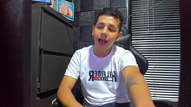 boy bigcock24cm online show from 06/11/26, 02:53
