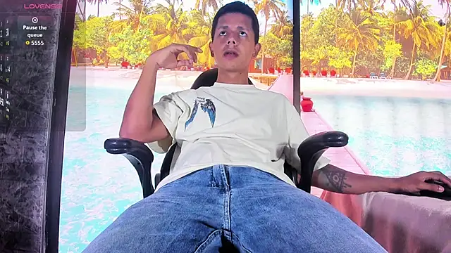 Snapshot of boy_bigcock24cm chatting on 03/29/26, 02:52 boy bigcock24cm online show from 03/29/26, 02:52