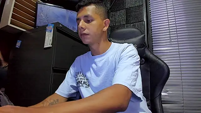 boy bigcock24cm online show from 07/09/26, 12:33