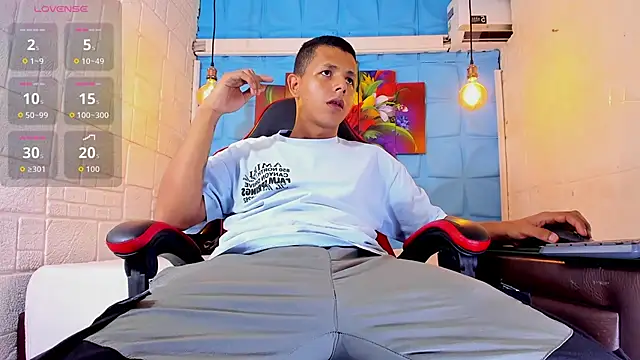 Snapshot of boy_bigcock24cm chatting on 03/02/26, 01:06 boy bigcock24cm online show from 03/02/26, 01:06