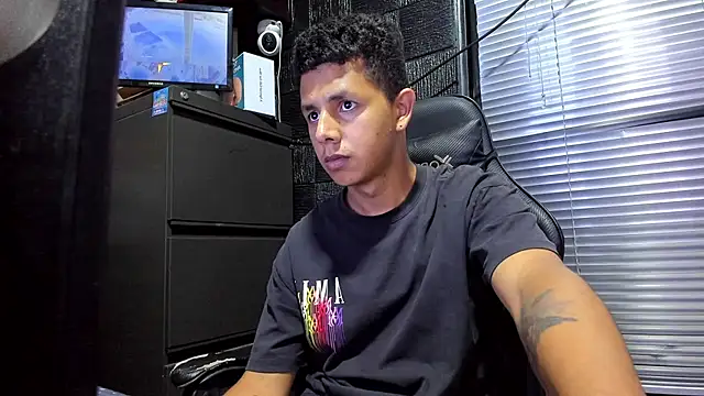boy bigcock24cm online show from 06/27/26, 11:44