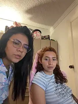 valenor  online show from 04/19/26, 03:57