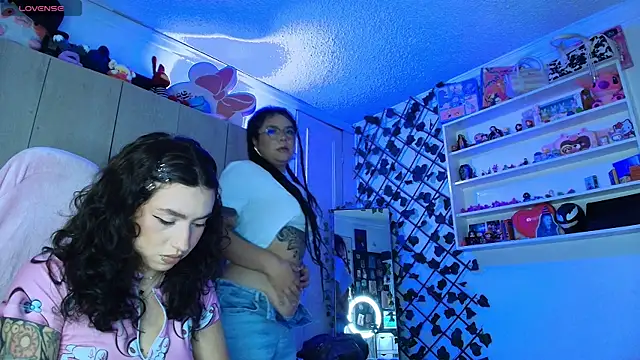 valenor  online show from 05/16/26, 04:11