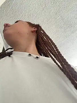 valenor  online show from 02/20/26, 06:54