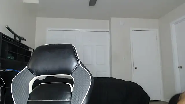 ChrisVacher online show from 06/14/26, 03:57